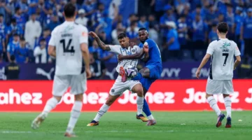 سخرية وليد الفراج.. خلاف الهلال والنصر يثير غضب مشجع الشباب